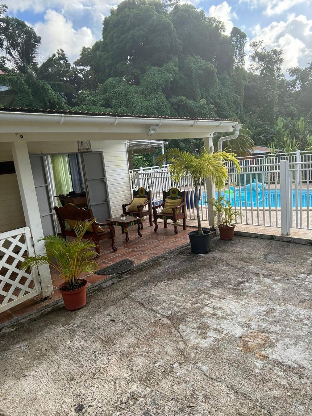 Villa Beauci-Turlet Goyave Luaran gambar